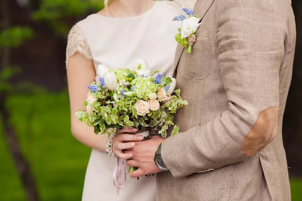 Ramo de hermosas flores de boda —  Fotos de Stock