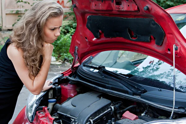 Broken down car — Stock Photo, Image