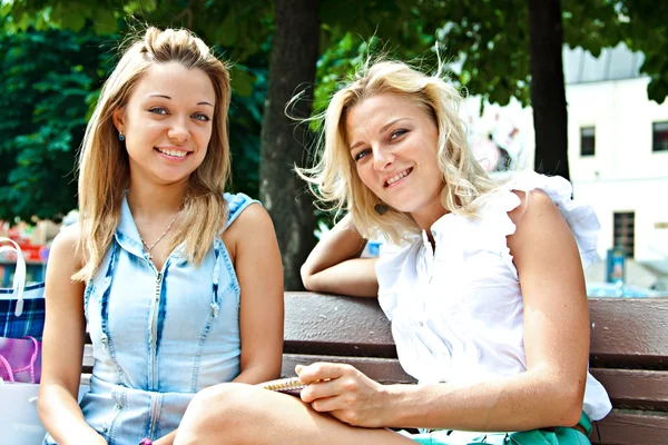 Two women with shopping — Stock Photo, Image