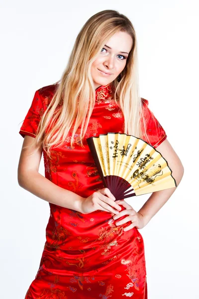 Femme en robe traditionnelle chinoise — Photo