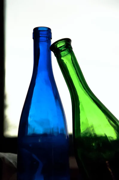 Due bottiglie. — Foto Stock