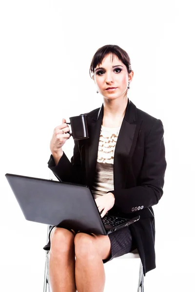 Frau mit Laptop — Stockfoto