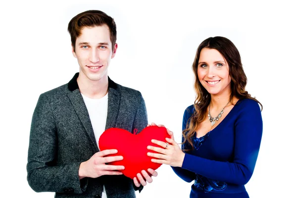 Mann gibt einer Frau das Herz — Stockfoto