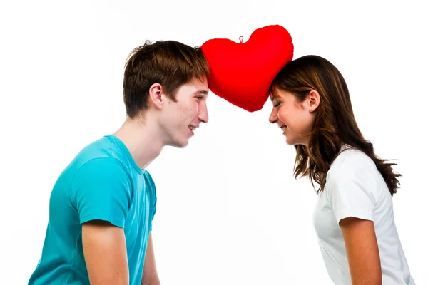 Man gives a woman the heart — Stock Photo, Image