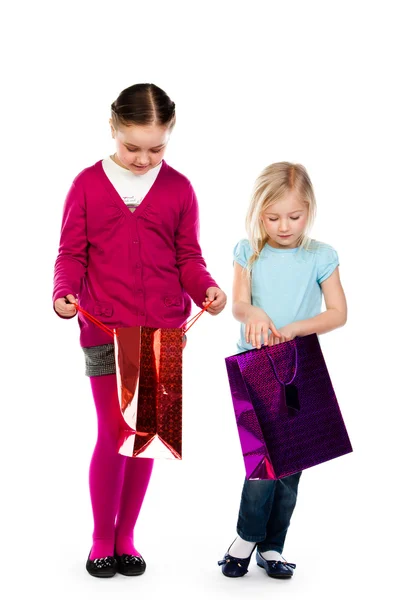 Kinderen met winkelen — Stockfoto