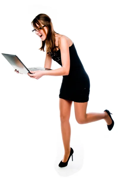 Chica con un ordenador portátil — Foto de Stock