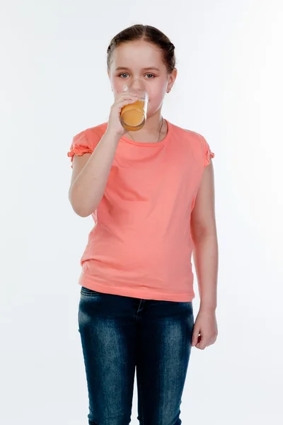 Dziecko z sokiem — Zdjęcie stockowe