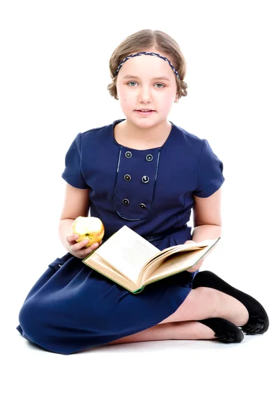 Enfant avec un livre — Photo