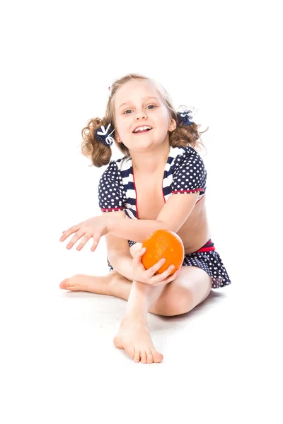 Dziewczyna z pomarańczą — Zdjęcie stockowe