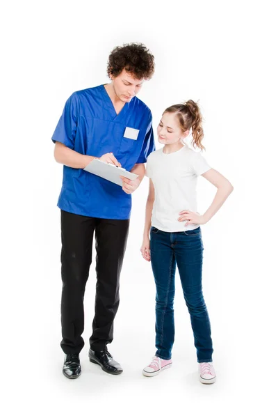 Niño al médico —  Fotos de Stock