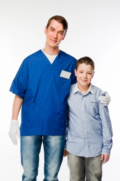 Kind naar de dokter — Stockfoto