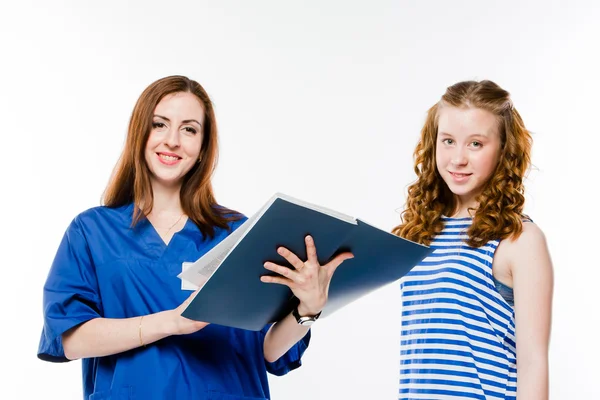 Kind naar de dokter — Stockfoto