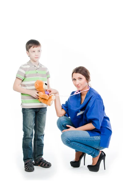 Kind naar de dokter — Stockfoto