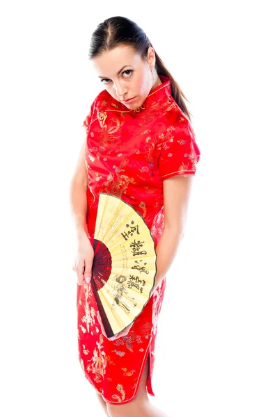 Женщина в красном китайском платье — стоковое фото