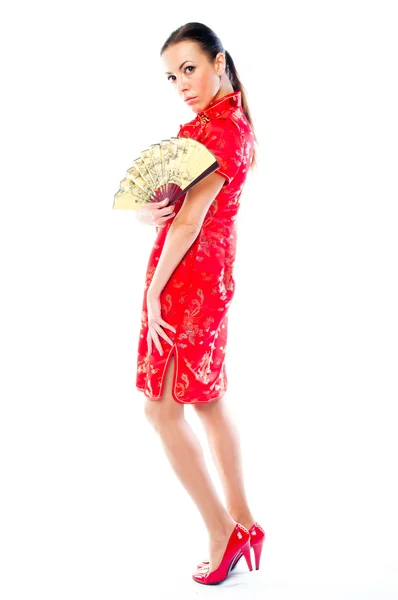 Kvinna i en röd kinesisk klänning — Stockfoto