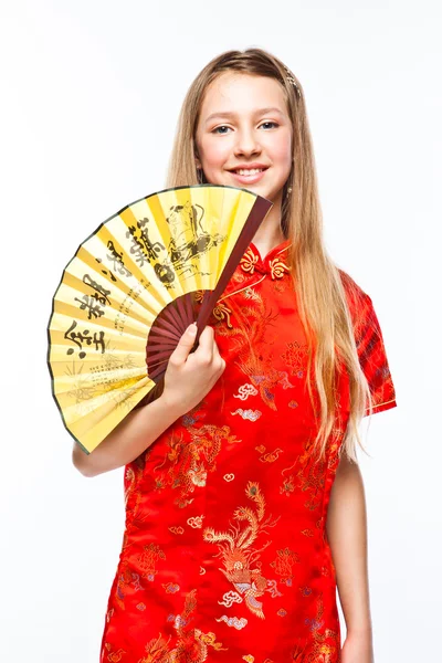 Donna in abito rosso cinese — Foto Stock