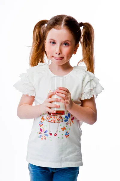 Meisje met melk — Stockfoto