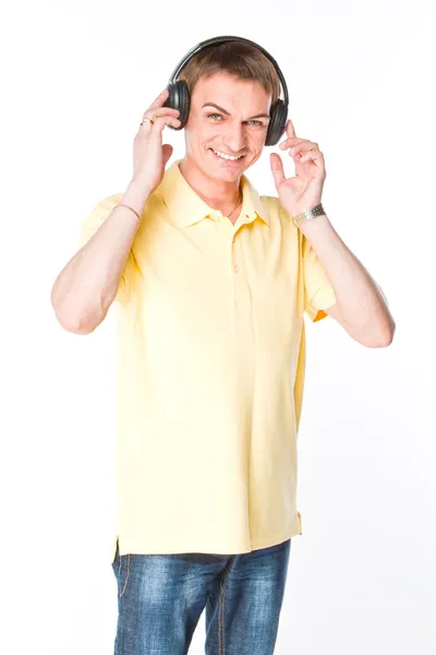 男人喜欢听听音乐头戴式耳机 — 图库照片