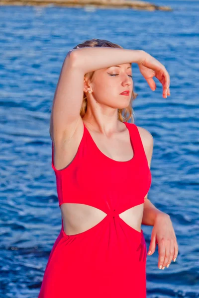 Retrato de mulher jovem — Fotografia de Stock