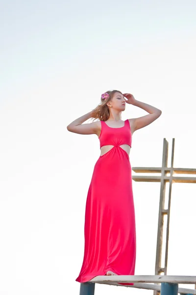 Portrait of young woman — Stock Photo, Image