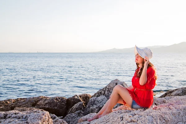 Portrait of young woman — Stock Photo, Image