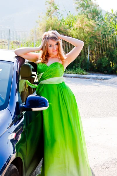 Mujer en el coche — Foto de Stock