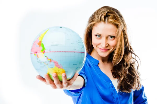 Vrouw met globe — Stockfoto