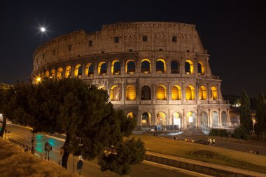 Colosseum, gece, Roma, İtalya 