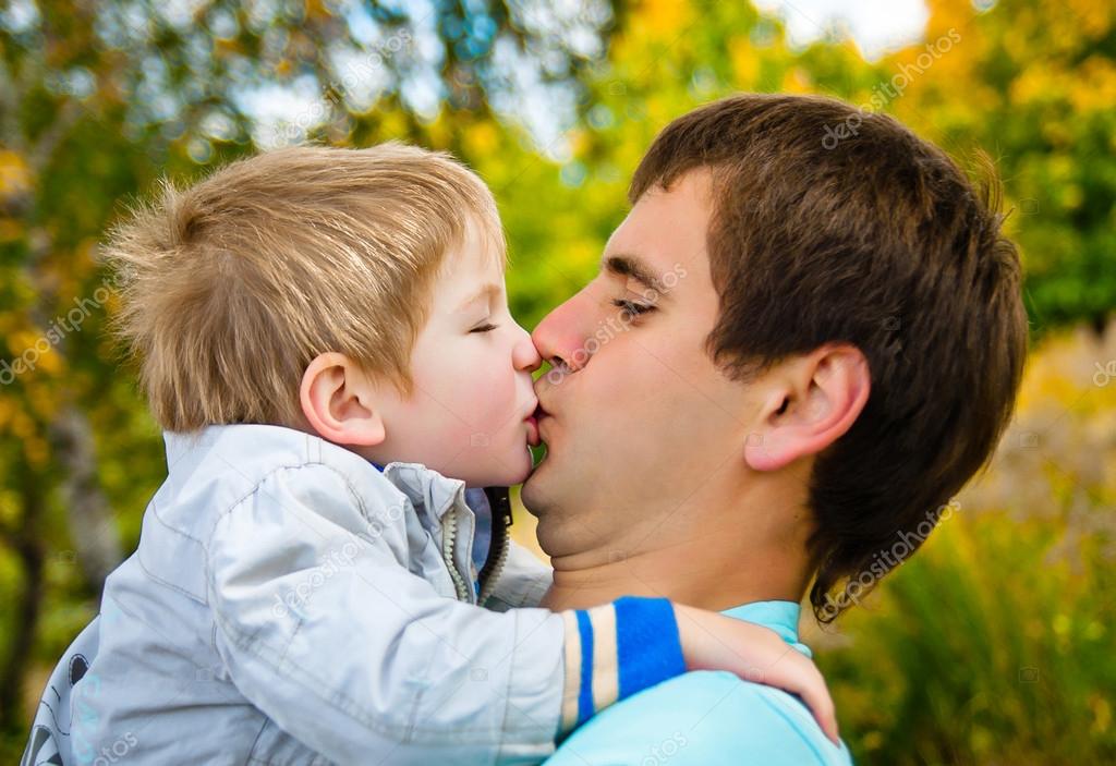 красивый сын. Old boy daddy. папе с папой глаза. эмоции папы. Old boy daddy.