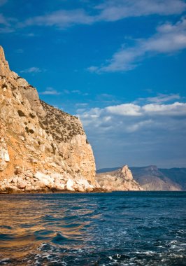 deniz güneşli manzara, dağlar