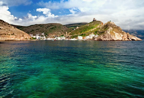 En liten stad nära havet — Stockfoto