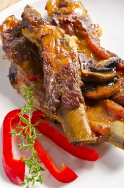 yanmış kızarmış pirzola