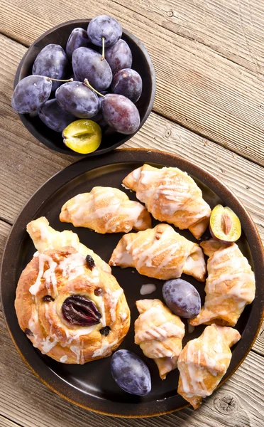 Small plums croissant — Stock Photo, Image