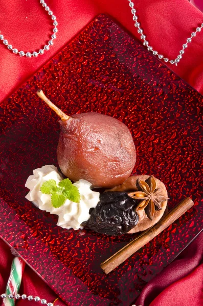 Pear helene in red wine with spices — Stock Photo, Image