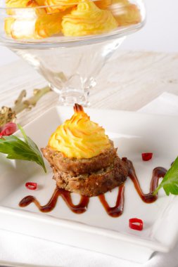 kıyma kahverengi ile patates püresi