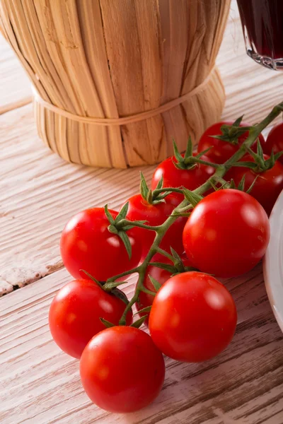 Tomates cereja — Fotografia de Stock