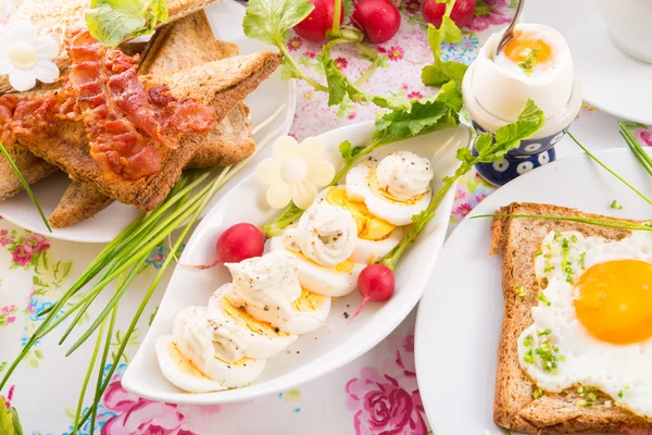 Easter table — Stock Photo, Image