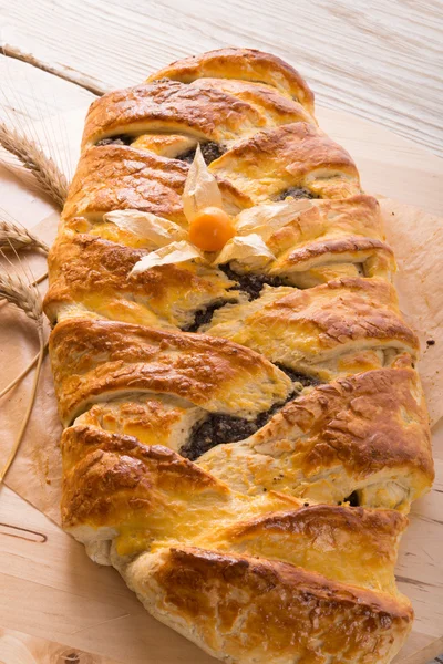 Poppy - marzipan plaited loaf — Stock Photo, Image