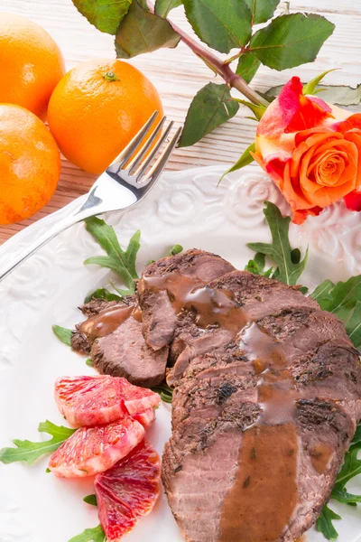 gevrek ördek meme portakal ve rucola ile