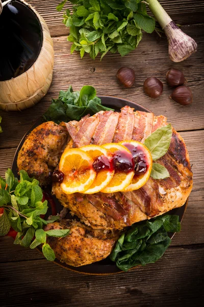 Baked turkey with chestnut filling and orange — Stock Photo, Image