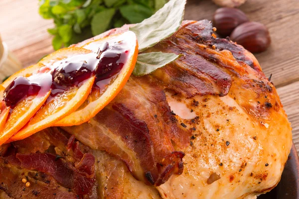 Baked turkey with chestnut filling and orange — Stock Photo, Image