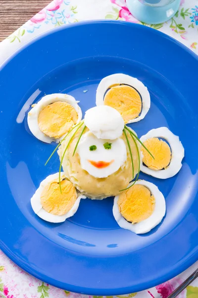 マスタードの新鮮な卵 — ストック写真