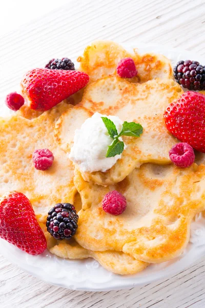 Pancake. Crepes With Berries — Stock Photo, Image
