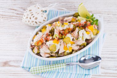 salata uskumru fileto