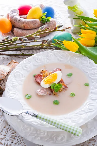 폴란드인 부활절 계란과 소시지와 수프 — 스톡 사진