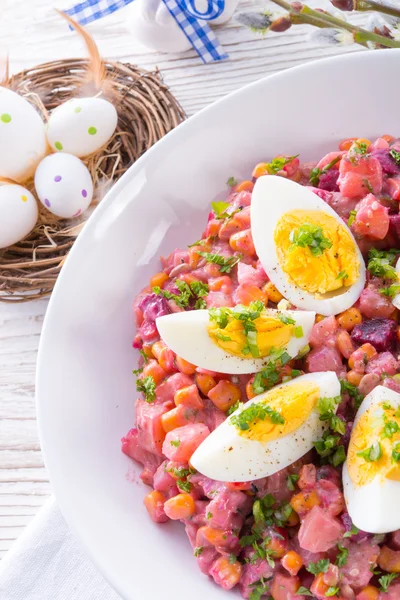 Red beet salad with egg — Stock Photo, Image