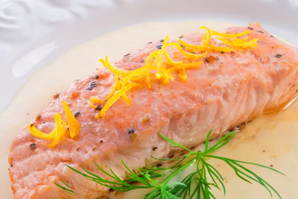 Zalm met dille gegrilde — Stockfoto