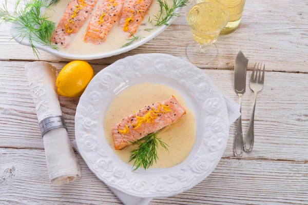 Zalm met dille gegrilde — Stockfoto