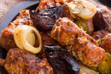 et husumetindne zeytin