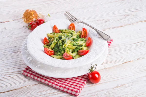 Fideos con espinacas — Foto de Stock